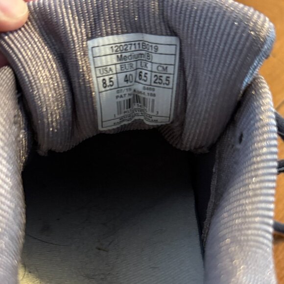 Brooks Ariel 18 Women's Size 8.5 Grey and Green - Worn a Few Times - Picture 6 of 7